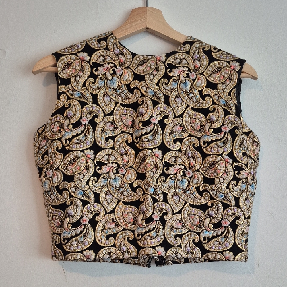 Fantastic Vintage Lord & Taylor Black and Gold Crop Top / Vest
